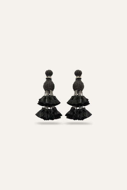 Viento Magico Earrings in Black