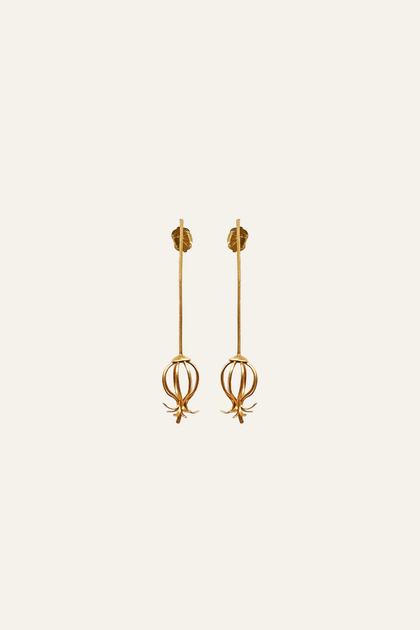 Floral Lore Earrings in Gold