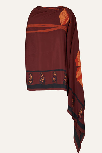 Rapsodia De Amapola Shawl in Burgundy